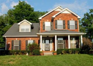 3439 Hickory Glen Dr, Clarksville, TN 37040-5739