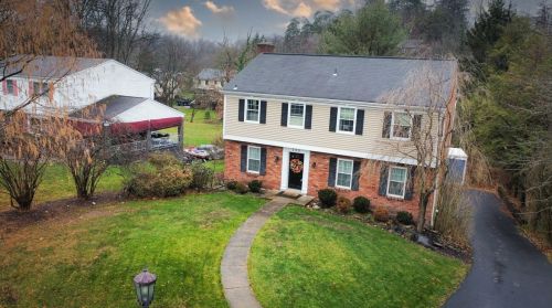 705 Olive St, Pittsburgh, PA 15237-4821