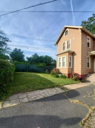 32 Meadow St, East Orange, NJ 07017-3413