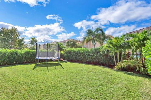 11965 Bennington Cir, Port Saint Lucie FL  34987-2723 exterior