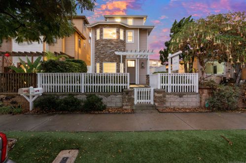 4080 Morrell St, San Diego, CA 92109-6264