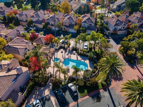 1283 Canyon Side Ave, San Ramon CA  94582-4560 exterior