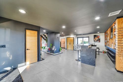 110 Schooner Ln, Copiague NY  11726-5311 exterior