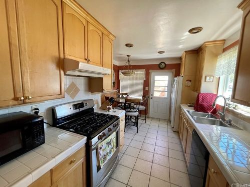 2345 Palo Verde Ave, Long Beach CA  90815-2358 exterior