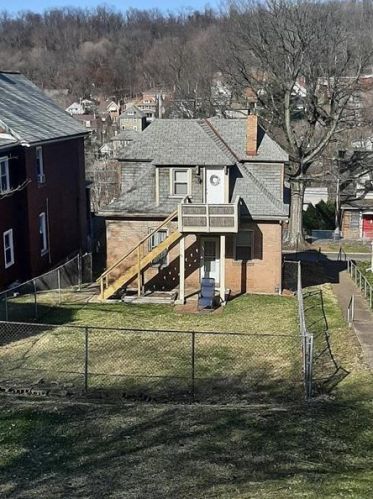 12 Demmer Ave, Pittsburgh, PA 15221-5210