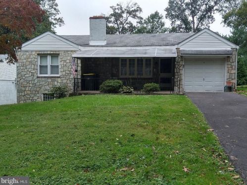23 Woodhill Rd, Willow Grove, PA 19090-1919
