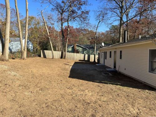 559 Canal Rd, Mount Sinai NY  11766-3304 exterior