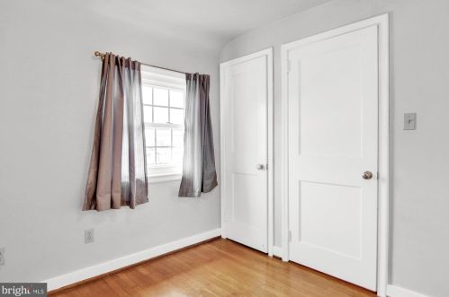 4033 Grn St, Harrisburg PA 17110-1622 exterior