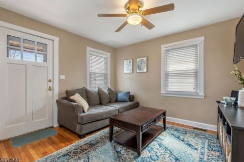 122 Hawthorne St, Roselle Park NJ  07204-1813 exterior