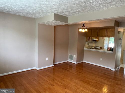 1628 Devil Ln, Woodbridge VA  22192-2829 exterior