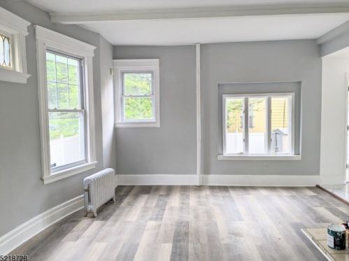 33 Wilcox Ave, East Orange NJ  07018-3320 exterior