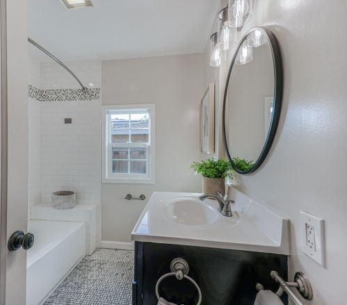 1172 Fay St, Redwood City CA  94061-2241 exterior