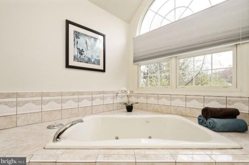 25 Webb Rd, Downingtown PA  19335-3358 exterior