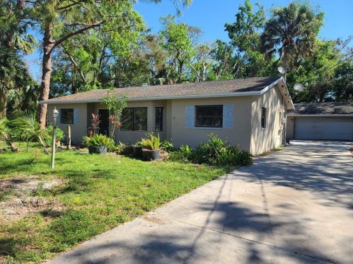 26881 Riverside Dr, Bonita Springs, FL 34135-5004