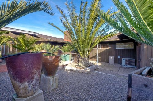 2980 Nichols St, San Diego CA  92106-3425 exterior