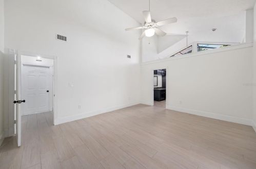 552 Lake Ave, Altamonte Springs FL  32701-3639 exterior