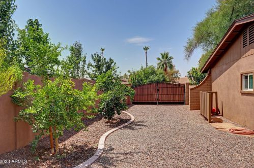 5230 Winchcomb Dr, Scottsdale AZ  85254-2936 exterior