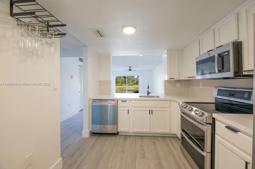 201 113th Way, Hollywood, FL 33025-3433