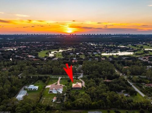 270 Logan Blvd, Naples FL 34116-3909 exterior