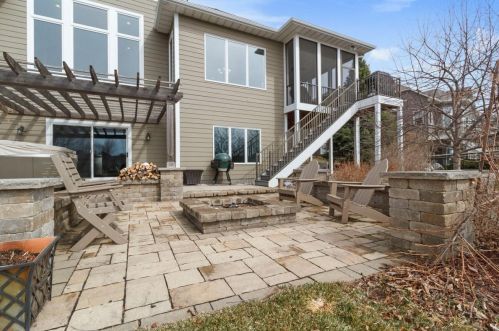 11856 Jamestown St, Minneapolis MN 55449-7526 exterior