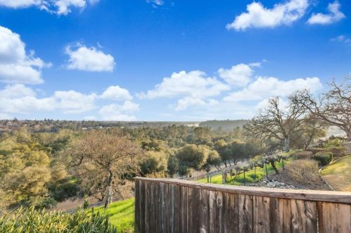 171 Dawn River Way, Folsom CA  95630-5048 exterior