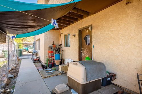 1102 Cheryl Dr, Phoenix AZ 85028-4436 exterior