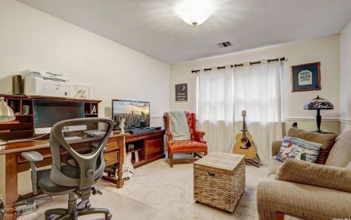 127 Cinnamon Ct, Huntington Station NY  11747-8711 exterior