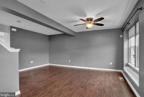 726 Blossom Dr, Hanover PA  17331-2078 exterior