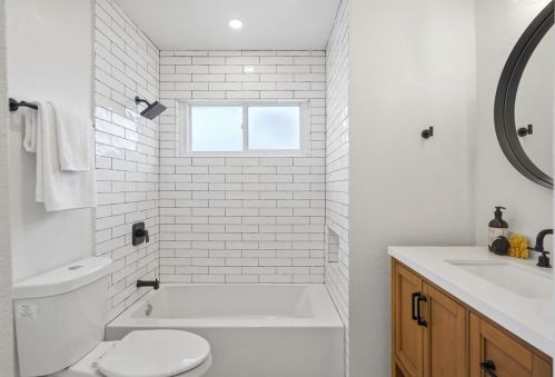 2980 Oakmont Dr, San Bruno CA  94066-1244 exterior