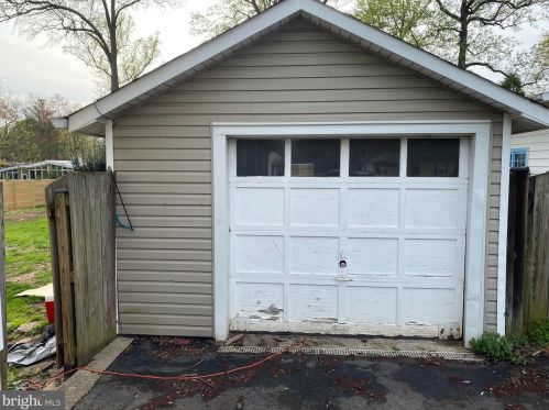 2912 Fairmont St, Falls Church VA  22042-1307 exterior