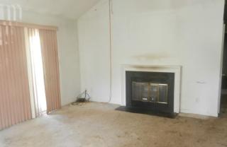 718 Banks St, Graham, NC 27253-2725