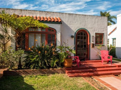 1034 Encino Row, San Diego, CA 92118-2814