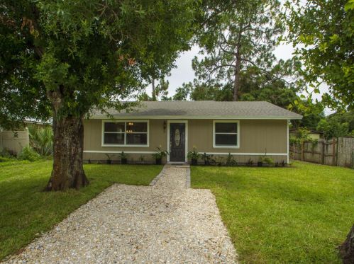 3355 2nd St, Vero Beach, FL 32968-2541