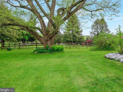 251 Bancroft Rd, Kennett Sq PA  19348-2292 exterior