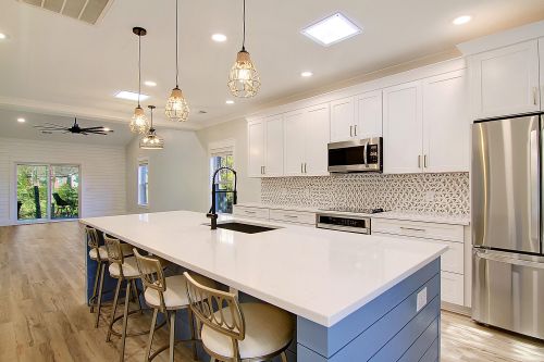 1713 Lauda Dr, Mount Pleasant SC  29464-9601 exterior