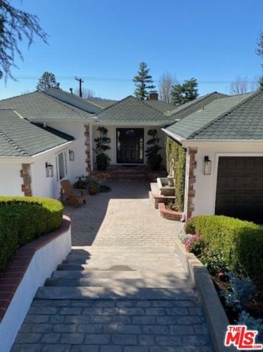 220 Mero Ln, La Canada, CA 91011-3644