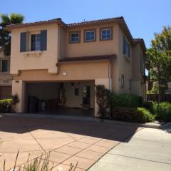 15460 Heron Dr, San Leandro CA  94579-2732 exterior