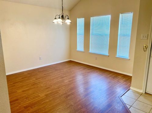 836 Beaver Creek Dr, Burleson TX  76028-7364 exterior