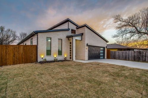 3416 Gallagher St, Dallas, TX 75212-2338