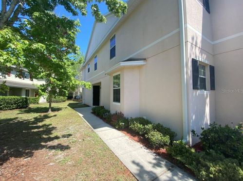 10648 Regent Square Dr, Orlando, FL 32825-4522