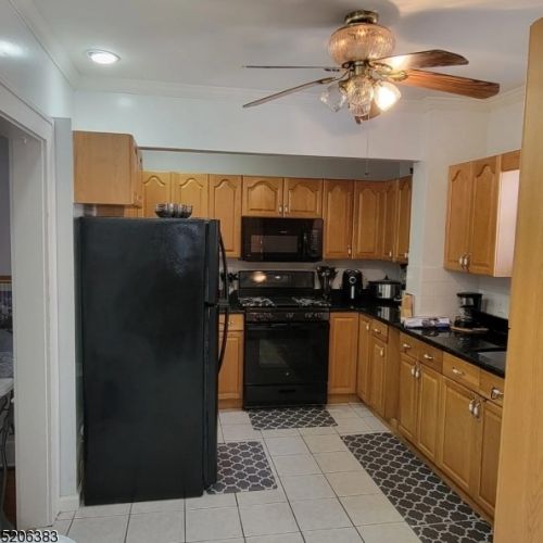 281 Dodd St, East Orange NJ  07017-1710 exterior