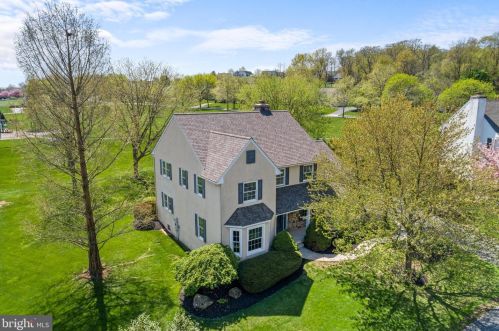 7 Churchill Dr, Marsh, PA 19520-9239