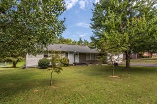 205 Lindy Dr, Knoxville, TN 37920-5249
