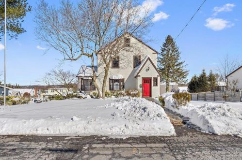 9 Summit St, Elmsford, NY 10523-3737