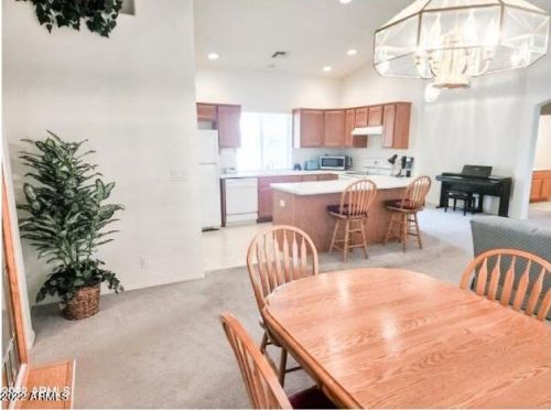 7857 Naranja Ave, Mesa, AZ 85209-6923