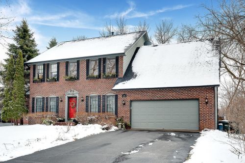 668 Crimson Leaf Trl, Saint Paul MN 55123-3045 exterior