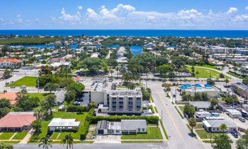 401 12 Ave, Boynton Beach FL  33435-6034 exterior