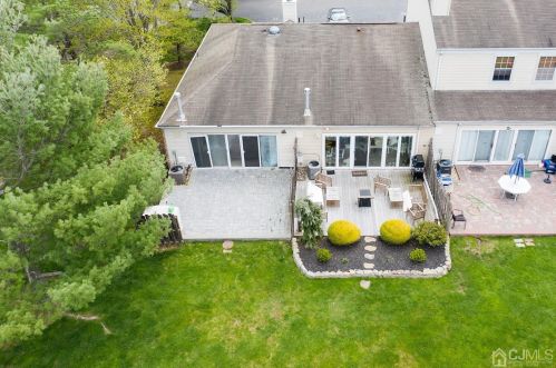 18 Cloister Ct, Old Bridge NJ  08857-3205 exterior