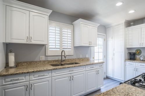 21825 Ravenna Ave, Long Beach CA  90745-3132 exterior