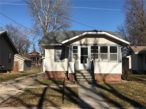 908 5th Ave, Lambs Grove, IA 50208-1610